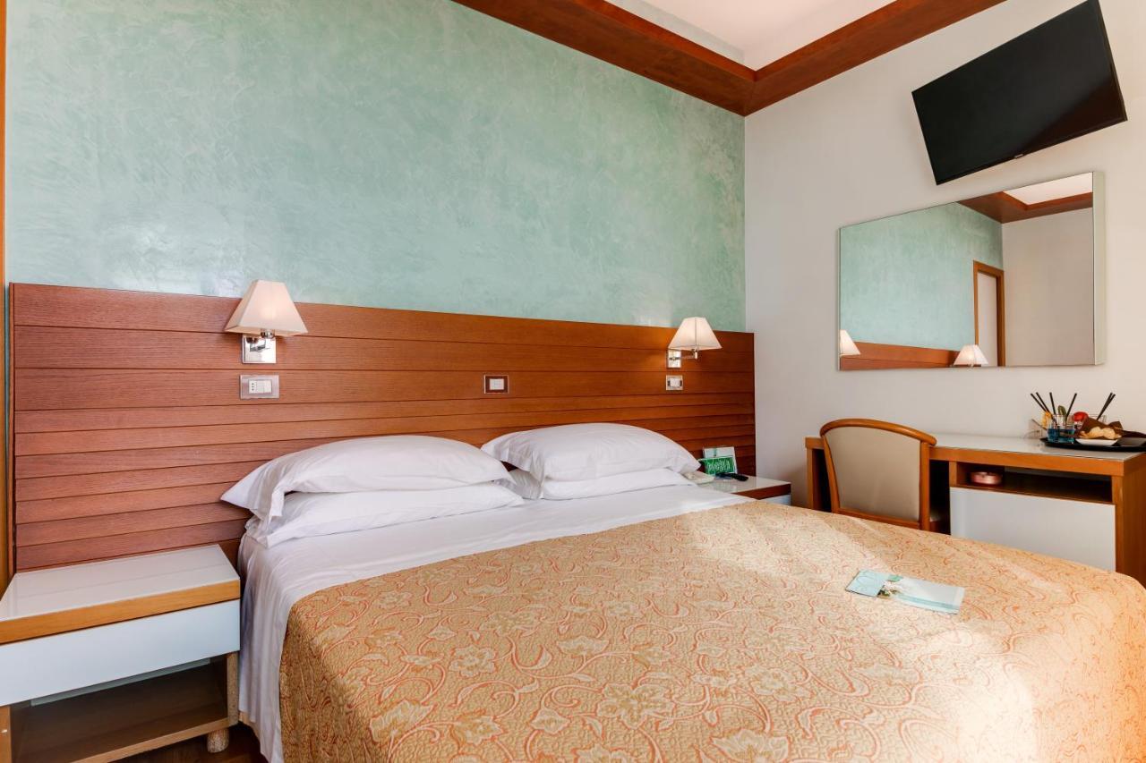 ריצ'יונה Hotel Margareth מראה חיצוני תמונה